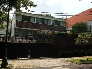 1201 Casas en venta en Zona Lomas de Chapultepec