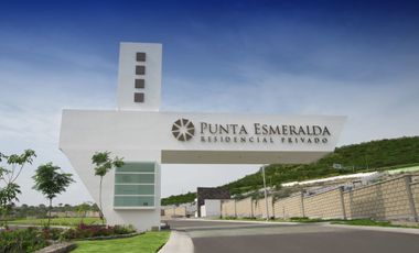 VENTA Terreno en privada frente área verde en Corregidora Punta Esmeralda