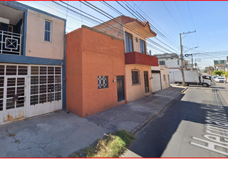 CASA EN VENTA DE RECUPERACION BANCARIA EN EL CENTRO DE CELAYA GUANAJUATO