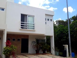 Casa en Renta en Residencial Arbolada, Cancún