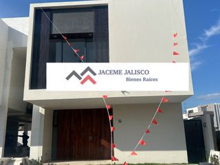 Casa en Venta Zapopan Coto Parques Vallarta - SOLARES