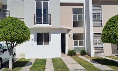 VENTA DE CASA EN VISTA DIAMANTE