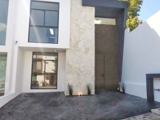 VENTA DE CASA EN FRAC. PRIVADO ALONDRAS ALTOZANO