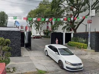 INVERSIONISTAS / PROPIEDAD DE RECUPERACION HIPOTECARIA CON PRIVILEGIADA UBICACIÓN Y SERVICIOS CERCANOS.
