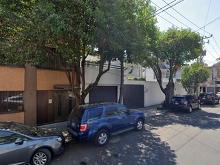 Casa en venta en Col. Vertíz Narvarte, Benito Juárez, CDMX., ¡Acepto créditos!