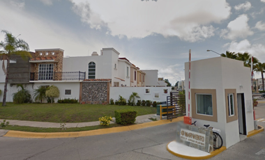 Atenció!! Venta de Casa en Remate Excelente Ubicación  Col. Real Pacifico, Mazatlán, Sin.