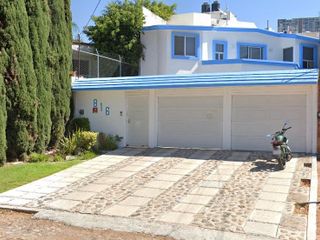 Hermosa Casa en Arboledas Querétaro, Remate Bancario, No CREDITOS