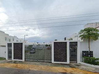 Aproveche Gran Oportunidad de Remate Bancario en Calle Chinak Meru, Fracc. Quintas Kavanayen, Cancún-Quintana Roo