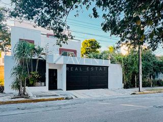 Casa disponible en Av. Contoy SM 11 en Cancun Centro.