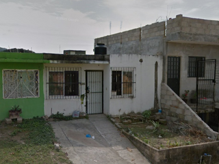 Casa en Remate Bancario en Vista Hermosa, Puerto Vallarta, Jal. (65% debajo de su valor comercial, solo recursos propios, unica oportunidad) -