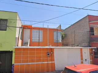 ¡Casa en LA GUSTAVO MADERO, de remate bancario, muy cerca del PARQUE LOS COCODRILOS!