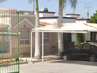 Casa De Remate En Residencial Del Norte, Torreon, Coahuila. No Creditos.