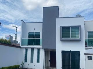 Casa en Venta en Zona Plaza San Diego, Excelente Opción con Amenidades: Cancha de Tenis y Basquetbol