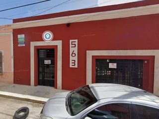 Excelente Casa en Barrio de Santiago Merida en Remate Solo Contado No Creditos