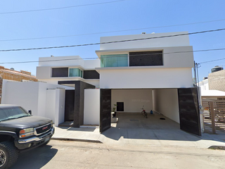 En remate moderna casa en La Paz