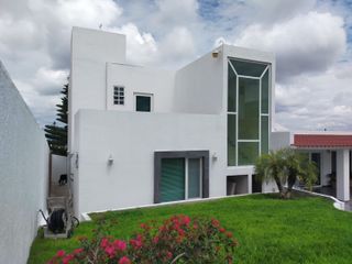 Oportunidad!! Casa en venta en Vista Real Country Club con recámara en Planta Baja
