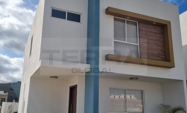 SE VENDEN HERMOSAS CASAS EN RESIDENCIAL CUMBRES DE LA PRESA