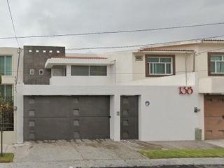 CASA EN QUERETARO, EXCELENTE PRECIO DE REMATE BANCARIO