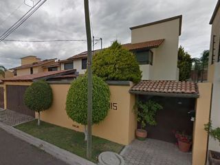Casa en Recuperación Bancaria en Querétaro. fjma17