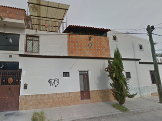 VENTA DE HERMOSA CASA CERCA DEL CENTRO DE AGUASCALIENTES