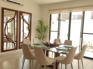 Casa en Venta en Cancún de 3 Habitaciones en Zona Residencial! (LG2)