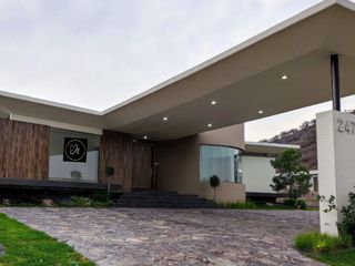 CASA EN VENTA EN CLUB DE GOLF TRES MARIAS MORELIA