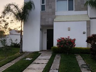 Casa en renta en residencial en Oaxtepec, Morelos.