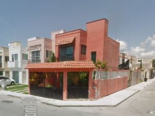 HERMOSA CASA EN VENTA EN PLAYA DEL CARMEN