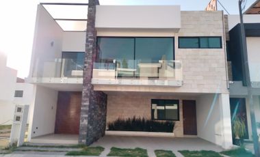 Casa en Venta Recta Cholula (lateral zona Nissan)