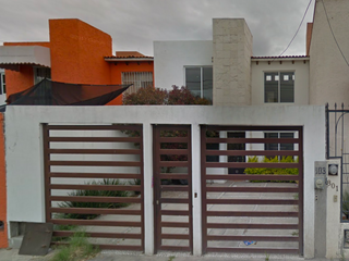 Grandiosa Casa en Remate Bancario en La Joya, Queretaro