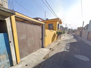 Casa en Recuperacion Bancaria por La Cebada de San Lorenzo CDMX - AC93