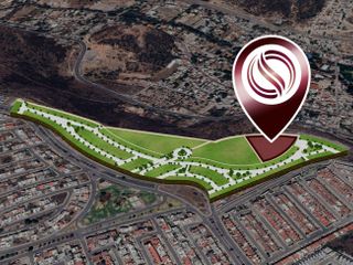 Lote multifamiliar de 12,253 m2 con vista al campo de golf, Querétaro.