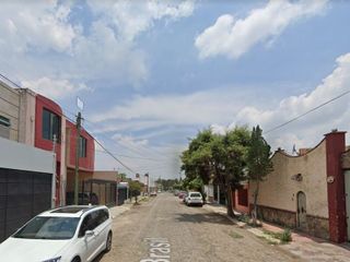 Hermosa y amplia casa en remate en la Col. Los Fresnos, Tala, Jalisco!
