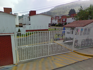Casa en Fracc. La Ribera, Toluca, Estado de México