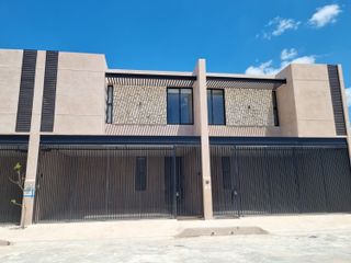 HERMOSA CASA EN TEMOZÓN, 2 RECÁMARAS. COMO NUEVA. $23,300