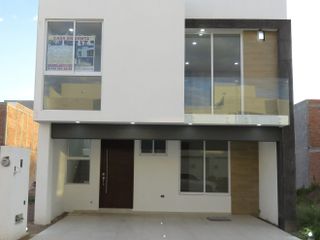 AL PONIENTE CASA EN VENTA AGUASCALIENTES