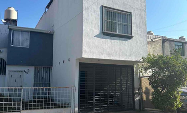 CASA EN VENTA PARQUE REAL ZAPOPAN