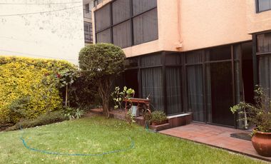 CASA EN VENTA 4 RECAMARAS 5 BAÑOS CON HERMOSO JARDIN  4 ESTACIONAMIENTOS  EN COYOACAN