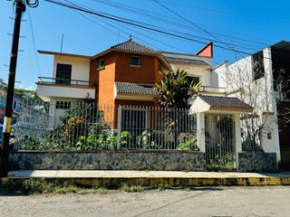 CASA EN VENTA TRES RECAMARAS Y CUARTO DE SERVICIO COATEPEC VERACRUZ