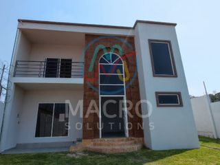 EN VENTA CASA ESCRITURADA DE 2 NIVELES EN COLONIA SANTA ROSA, YAUTEPEC