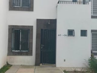 VENDO CASA EN PRIVADA VILLAS DE BERNALEJO, PARA INVERSION, Irapuato,  Guanajuato
