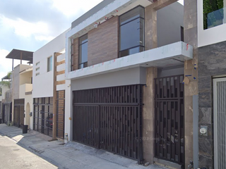 Casa en venta en Cumbres Elite 8vo Sector Monterrey Nuevo León