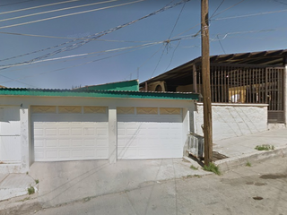 Casa en Venta de Recuperación Bancaria en Cibuta, 5 de Mayo, Nogales, Sonora.