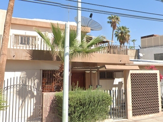Casa en venta en Nueva, Mexicali, Baja California en calle de Av. Miguel Negrete # 2033 A