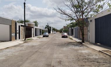 Terreno en Dzityá en Mérida Yucatán, en esquina con calle pavimentada yfactibilidad para luz