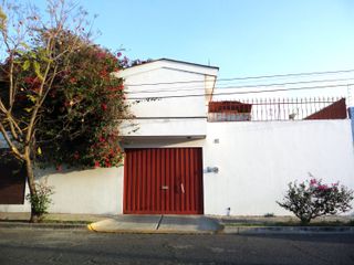 Casa residencial en venta, Fraccionamiento Real del Monte, zona plaza Galerías Serdán, Puebla, Pue.