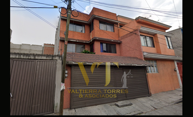 CASA EN PEDREGAL DE SANTO DOMINGO, COYOACÁN