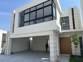 Casa nueva en venta al Norte de Saltillo, Coahuila
