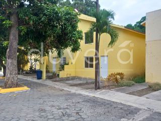 Casa en venta , Colonia Centro en Emiliano Zapata Morelos.