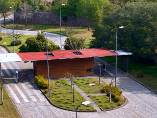 Terreno frente a club de golf en el rio country club